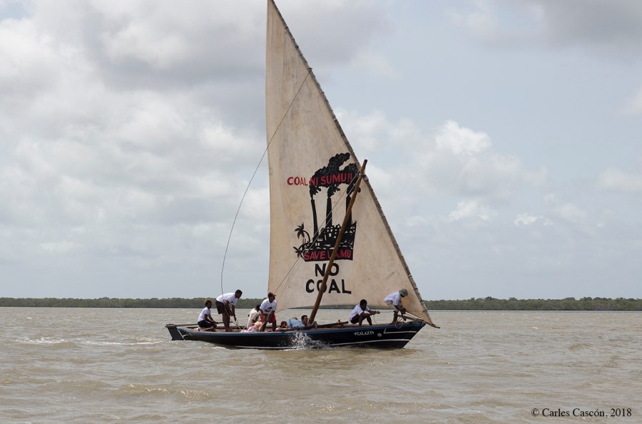 "Coal ni sumu": el carbón es veneno